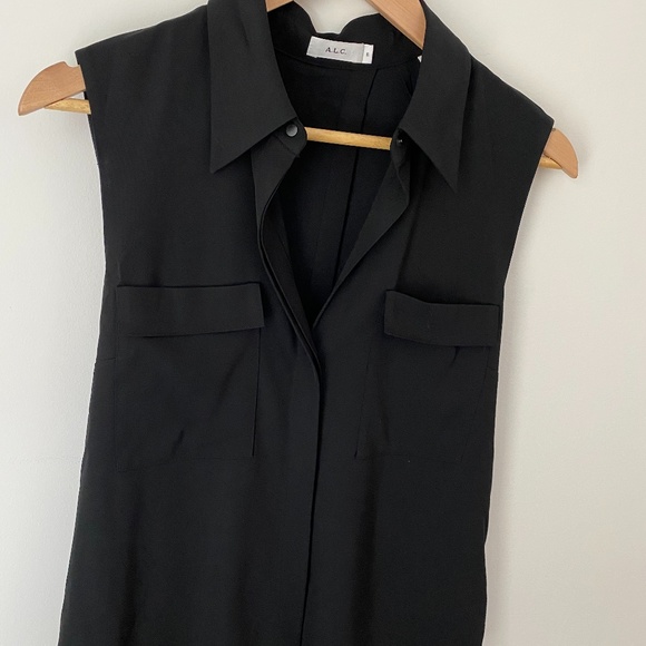 ALC Button Collar Sleeveless Shirt - Open back - Picture 4 of 5